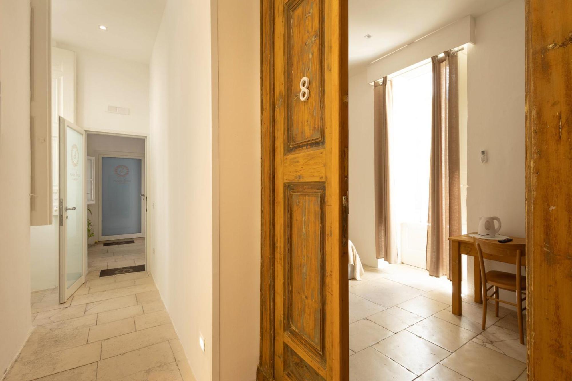 Bed and Breakfast Palazzo Kapece Monopoli Exterior foto
